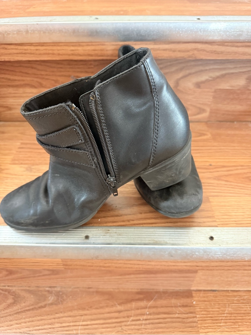Clark’s Women’s Black Ankle Booties with Side Zip